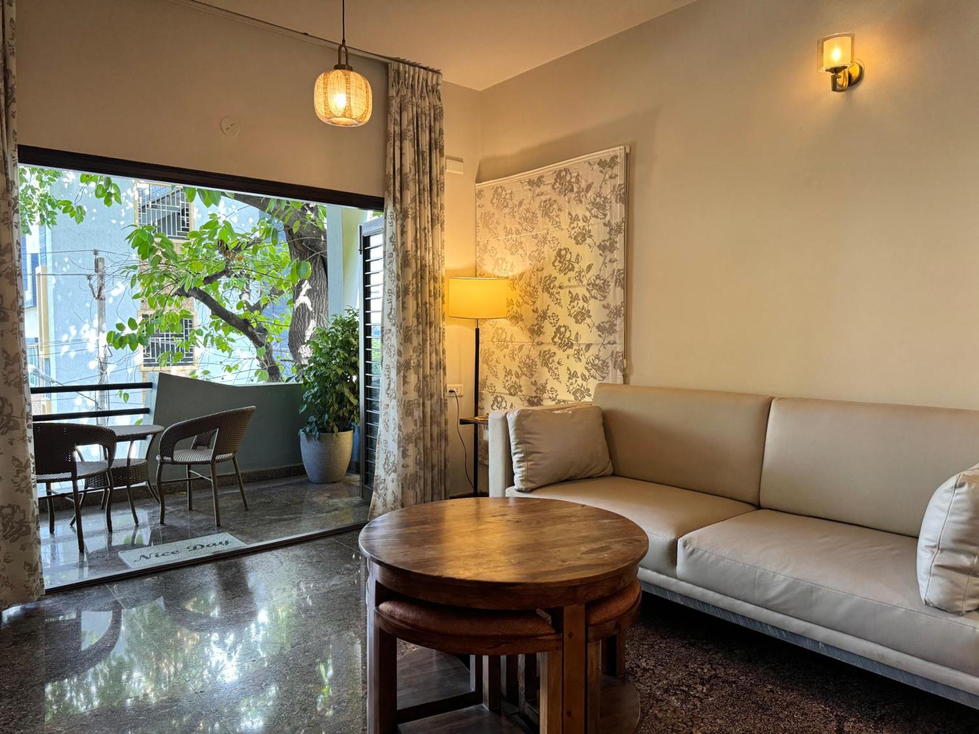 Idam Na Mama Apartment Бангалор Екстериор снимка