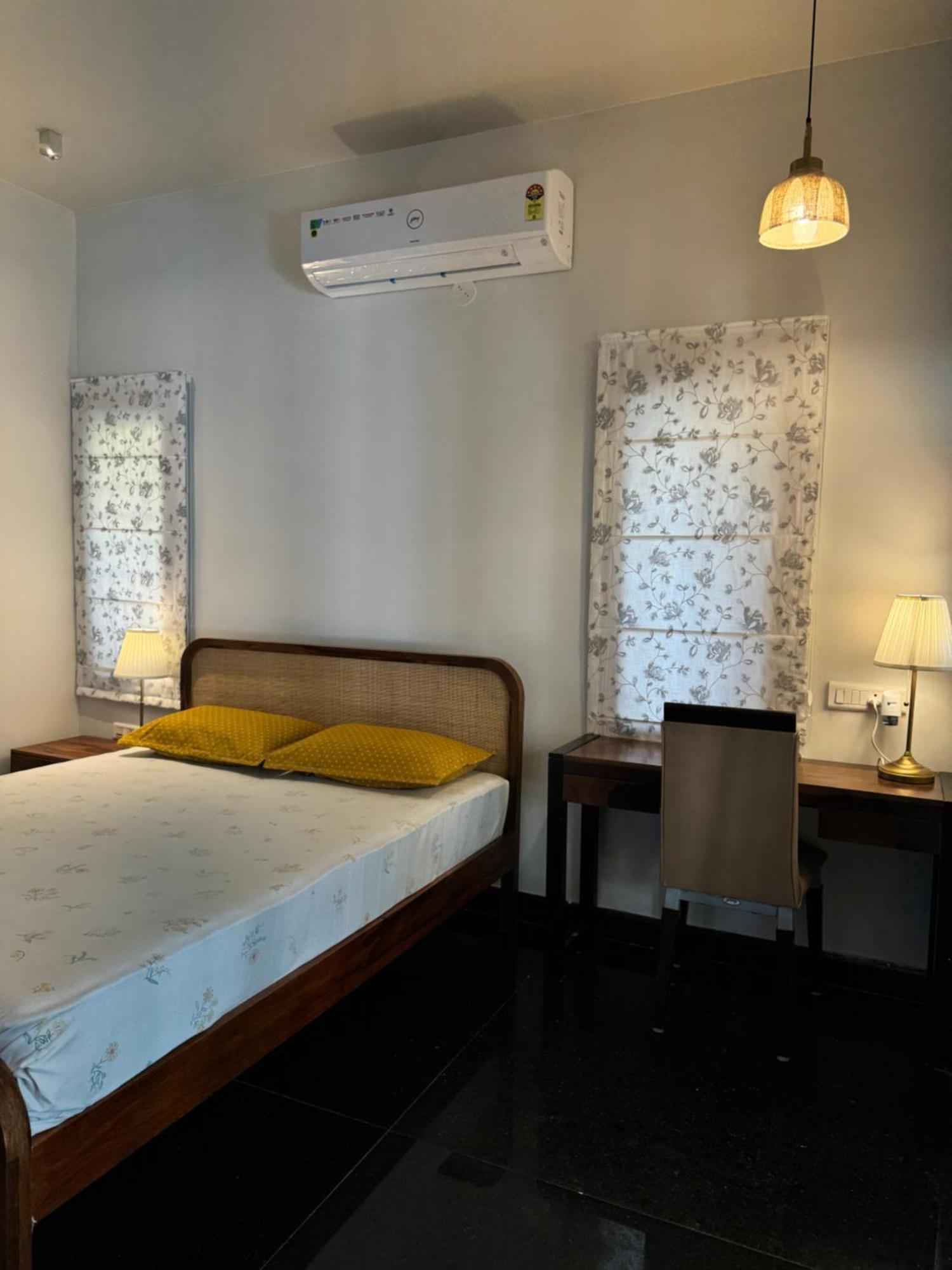 Idam Na Mama Apartment Бангалор Екстериор снимка