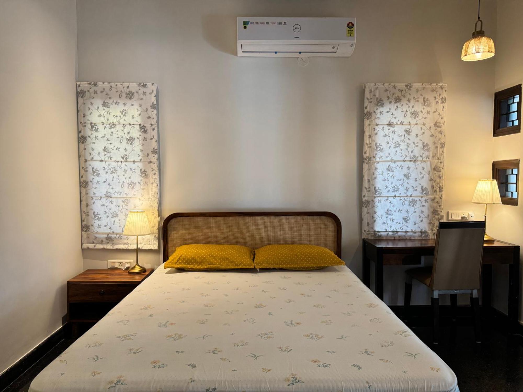 Idam Na Mama Apartment Бангалор Екстериор снимка