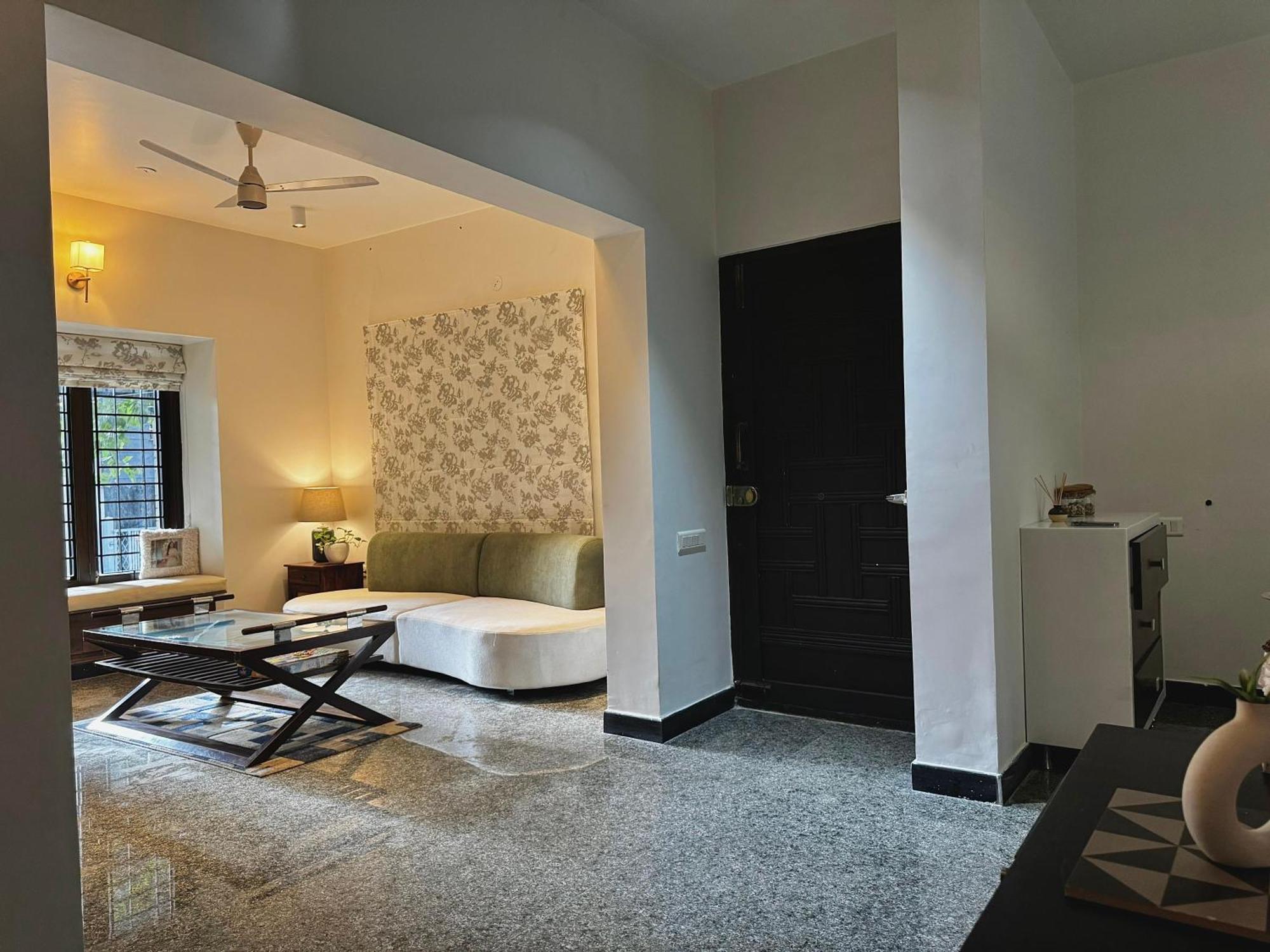 Idam Na Mama Apartment Бангалор Екстериор снимка